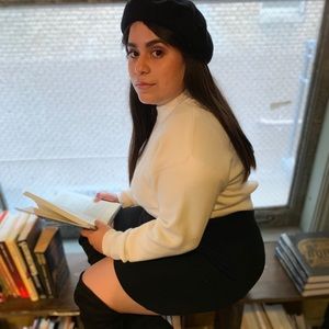 Meet your Posher, Yesenia